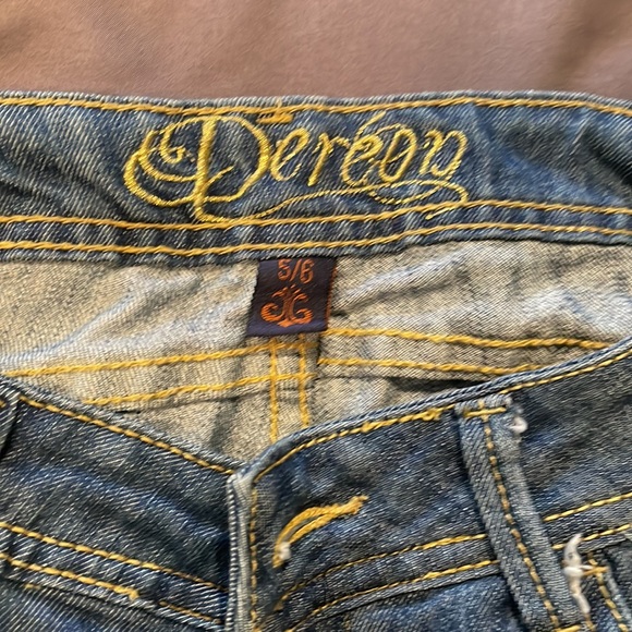 Jeans - Picture 2 of 3